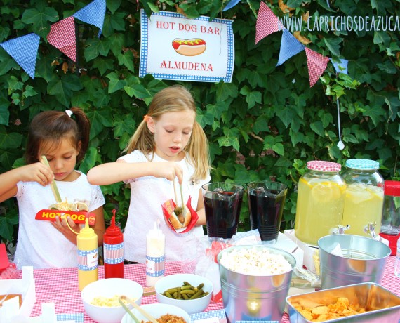 Hot Dog Bar con Almudena